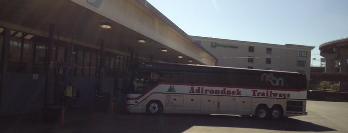 Greyhound Bus Terminal is one of Montreal been.