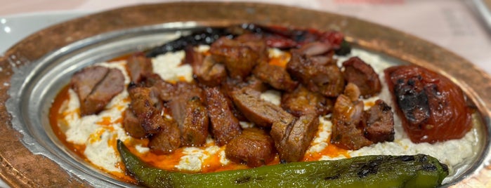 Kuzu Lahmacun is one of Locais curtidos por Şakir.