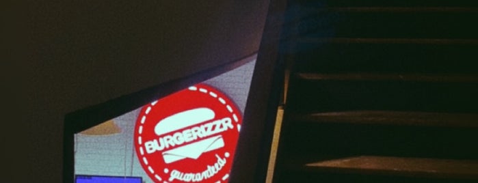 BURGERIZZRR is one of حايل.