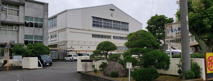 静岡県立静岡西高等学校 is one of アリーナ＆体育館.