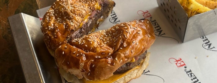 Nusr-Et Burger is one of İstanbul-İzmir-Bodrum.