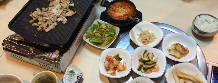 Han Kook Chon Korean BBQ Restaurant is one of Ct7.