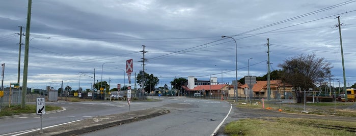 Redbank Railway Station is one of Red Bank.