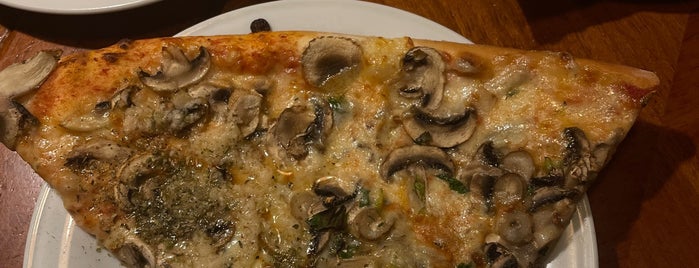 Pizza Bizi is one of Vienna To Do.