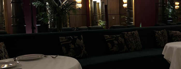 Cafe De L’esplanade is one of Restaurant Riyadh.