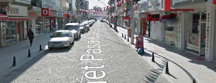 İsmet Paşa Caddesi is one of :).