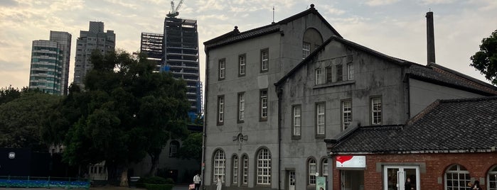 Huashan 1914 Creative Park is one of Tempat yang Disimpan Vasco.