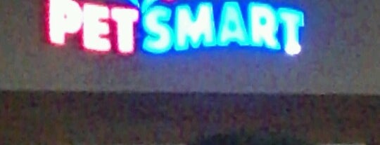 PetSmart is one of สถานที่ที่ Kaili ถูกใจ.