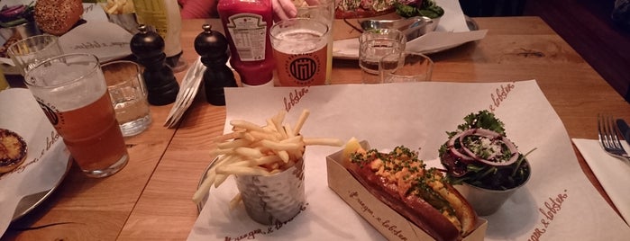 Burger & Lobster is one of DJさんのお気に入りスポット.