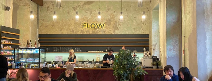 Flow Specialty Coffee Bar & Bistro is one of Todo.