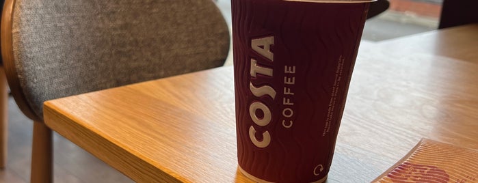 Costa Coffee is one of Tempat yang Disukai Tamz.