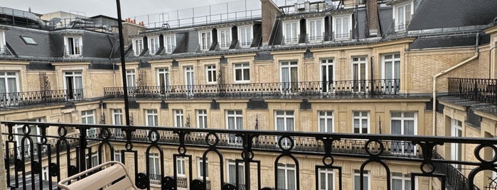 Fraser Suites Le Claridge Champs-Élysées is one of Paris.