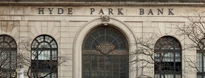 Hyde Park Bank & Trust is one of Lugares favoritos de David.