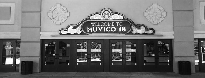 Muvico Rosemont 18 is one of Places and things i love.