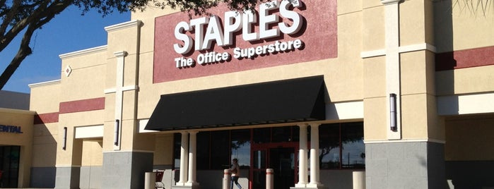 Staples is one of Tempat yang Disukai Becky Wilson.