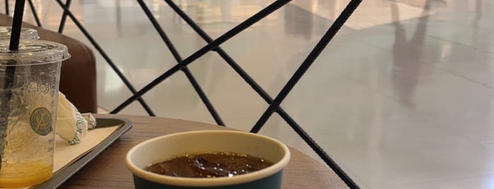 Astrolabe Cafe is one of Äbdulaziz ✈️🧑‍💻'ın Beğendiği Mekanlar.