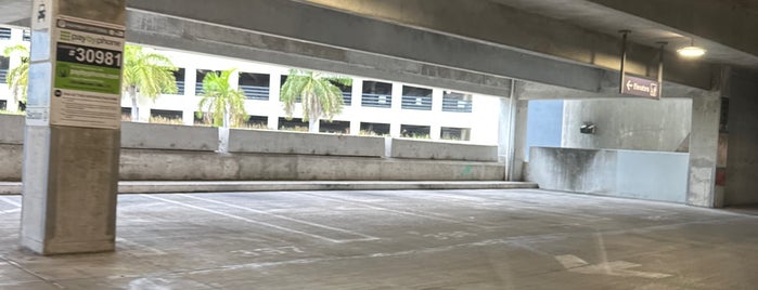 MDT Metrorail - South Miami Station is one of Work Route.