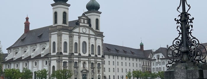 Luzern - Lucerne - Lucerna is one of Tempat yang Disukai Pelin.