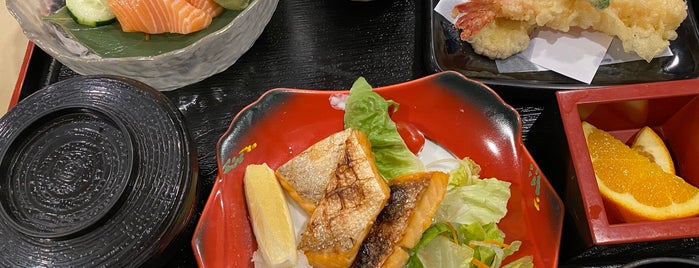 BOTAN Japanese Restaurant Pte Ltd is one of Lunch spots in & around Raffles Place.