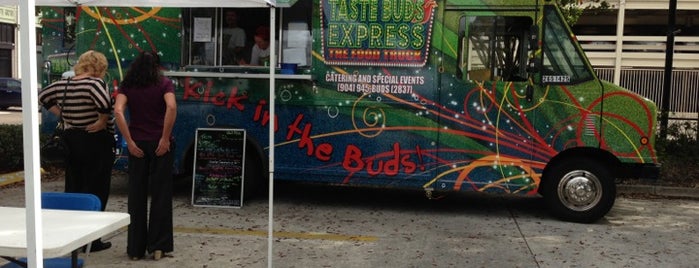 Taste Buds Express is one of Jax Food Trucks.