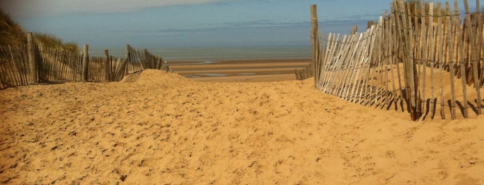 Formby Point is one of Louiseさんのお気に入りスポット.