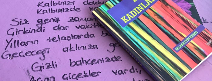 Kitap Kurdu is one of Kızılay Mekanları.