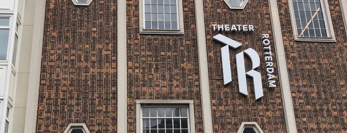 Ro Theater is one of Posti che sono piaciuti a Theo.