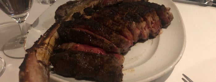 Steak 44 is one of James : понравившиеся места.