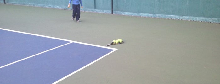 Wulumuqi Tennis Courts is one of Gespeicherte Orte von leon师傅.