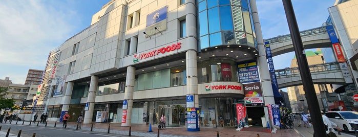 さいか屋横須賀ショッピングプラザ is one of 日本の百貨店 Department stores in Japan.