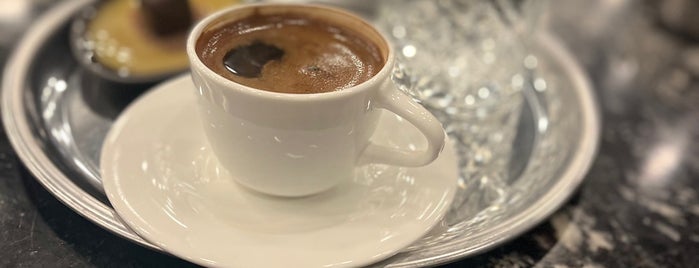 Maroof Cafe Lounge is one of Istanbul Shisha.