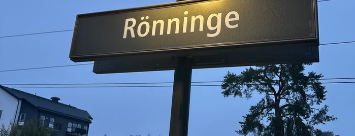 Rönninge (J) is one of Åka pendeltåg.