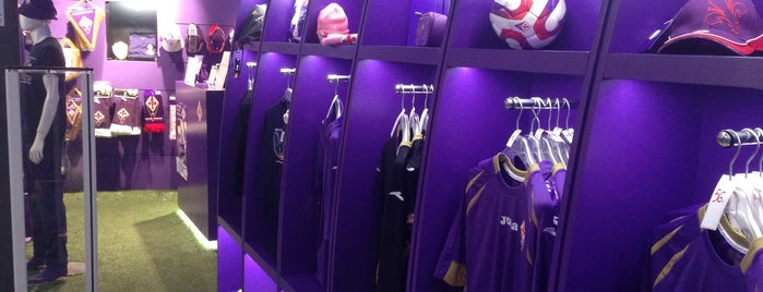 ACF Fiorentina Store is one of Lieux qui ont plu à andtrap.