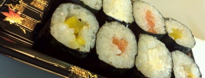 Sushi Dijeaux is one of Locais curtidos por Ka0nashi 🎀 Vero.