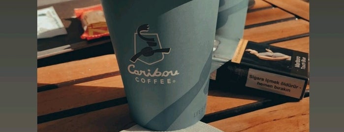 Caribou Coffee is one of Tempat yang Disukai Burcu.