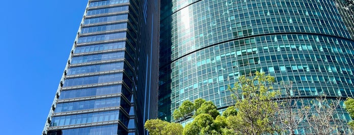 Torre Mayor is one of corporativos.