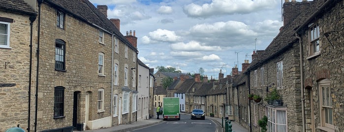 Malmesbury is one of Lugares favoritos de Lewin.