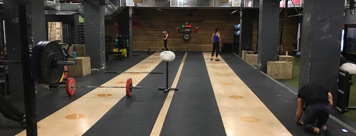 CrossFit Solace is one of Lieux qui ont plu à Masha.