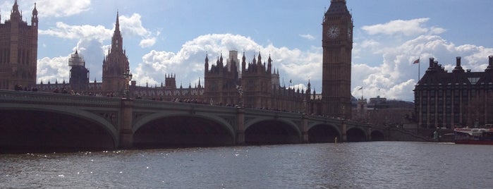 Westminster Bridge is one of Tempat yang Disukai Henry.
