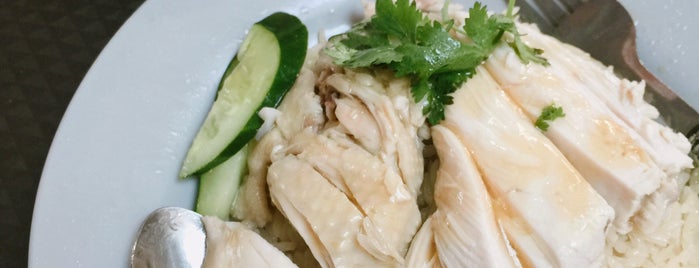 Chinatown Hainanese Chicken Rice is one of Lugares favoritos de Desmond.
