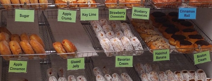 Trackside Donuts is one of Naples.
