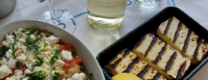 Ίσαλος is one of Greek Restaurants.