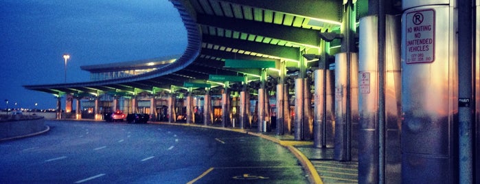 Will Rogers World Airport (OKC) is one of Tempat yang Disukai Jennifer.