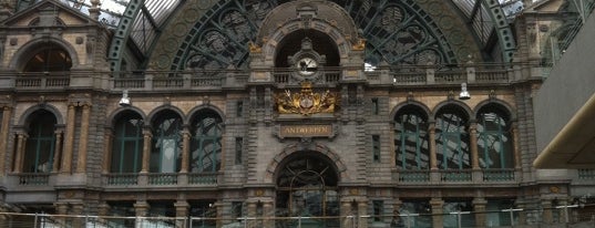 Antwerp-Central Railway Station is one of favorieten.