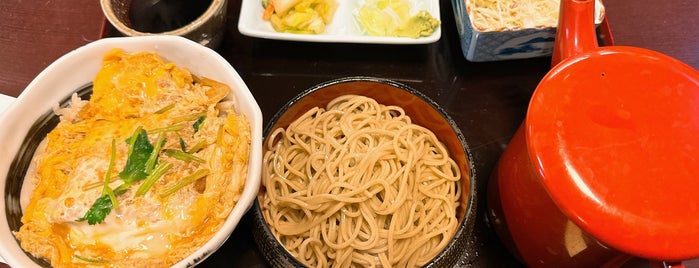 乃木坂 長寿庵 is one of Roppogi Lunch.