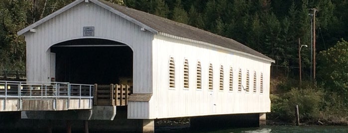 Lowell Covered Bridge is one of Locais curtidos por Erin.