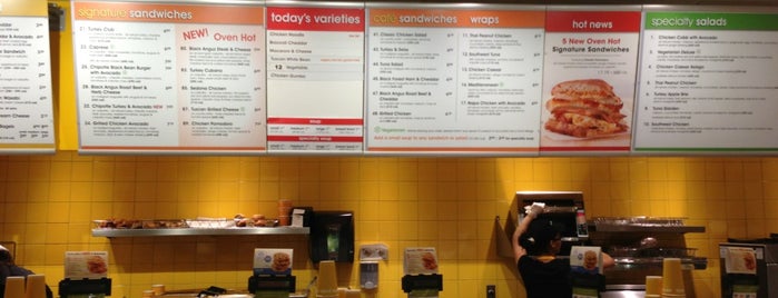 Au Bon Pain is one of Cecilia’s Liked Places.