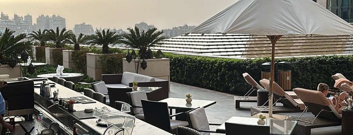 The St. Regis Bar & Water Garden is one of Egypt 🇪🇬.