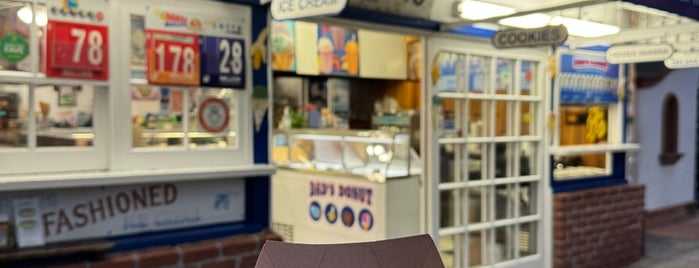 Dad's Original Frozen Banana is one of Food & Drink in and around Newport Beach, CA.