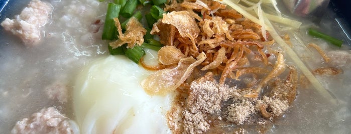 อาหารเช้า/กาแฟโรงช้าง ถ้ำตาปานซอย4 is one of พังงา.